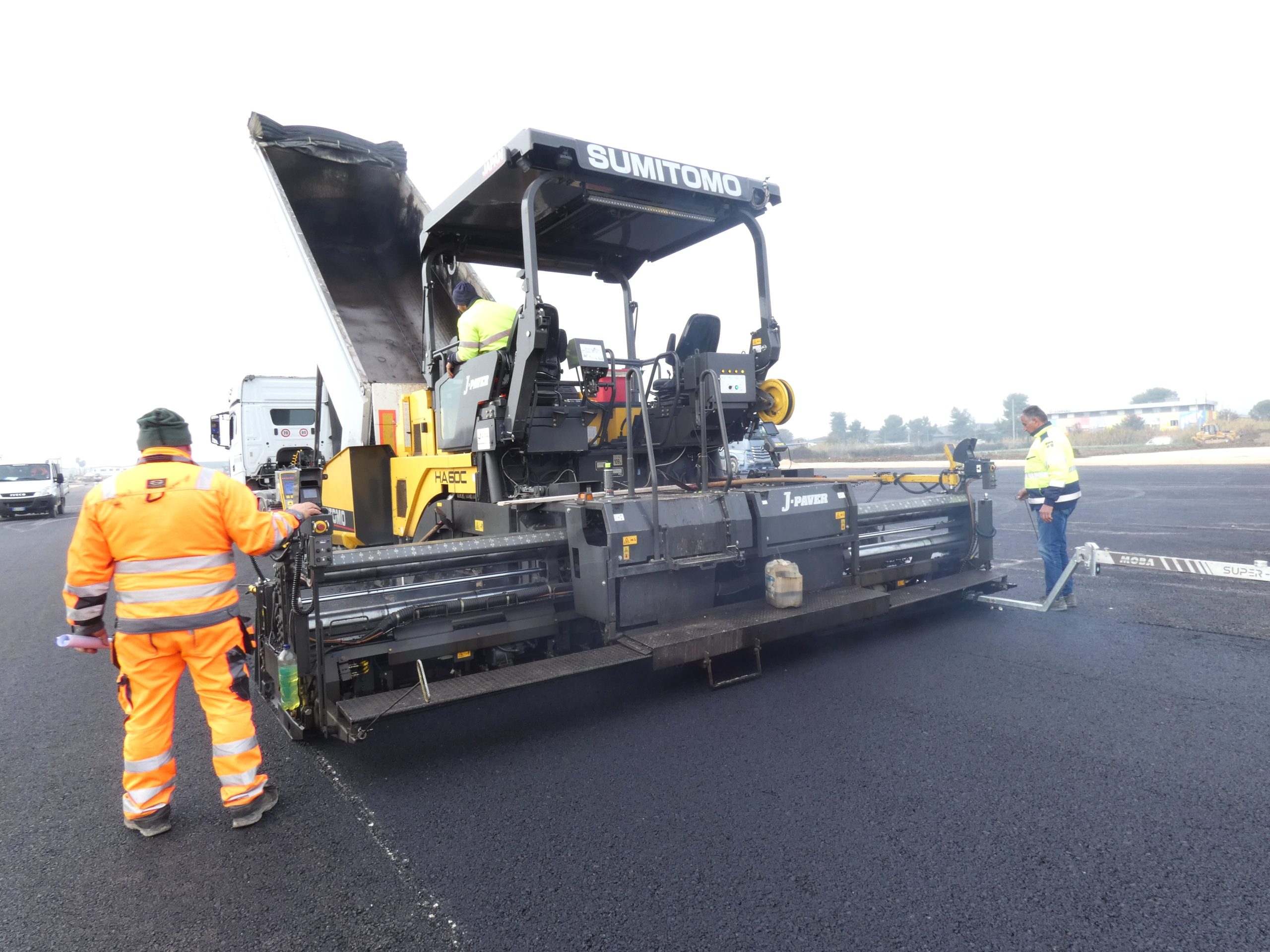 SUMITOMO HA60C 11 Appalti Engineering Aeroporto Pescara 2 scaled1