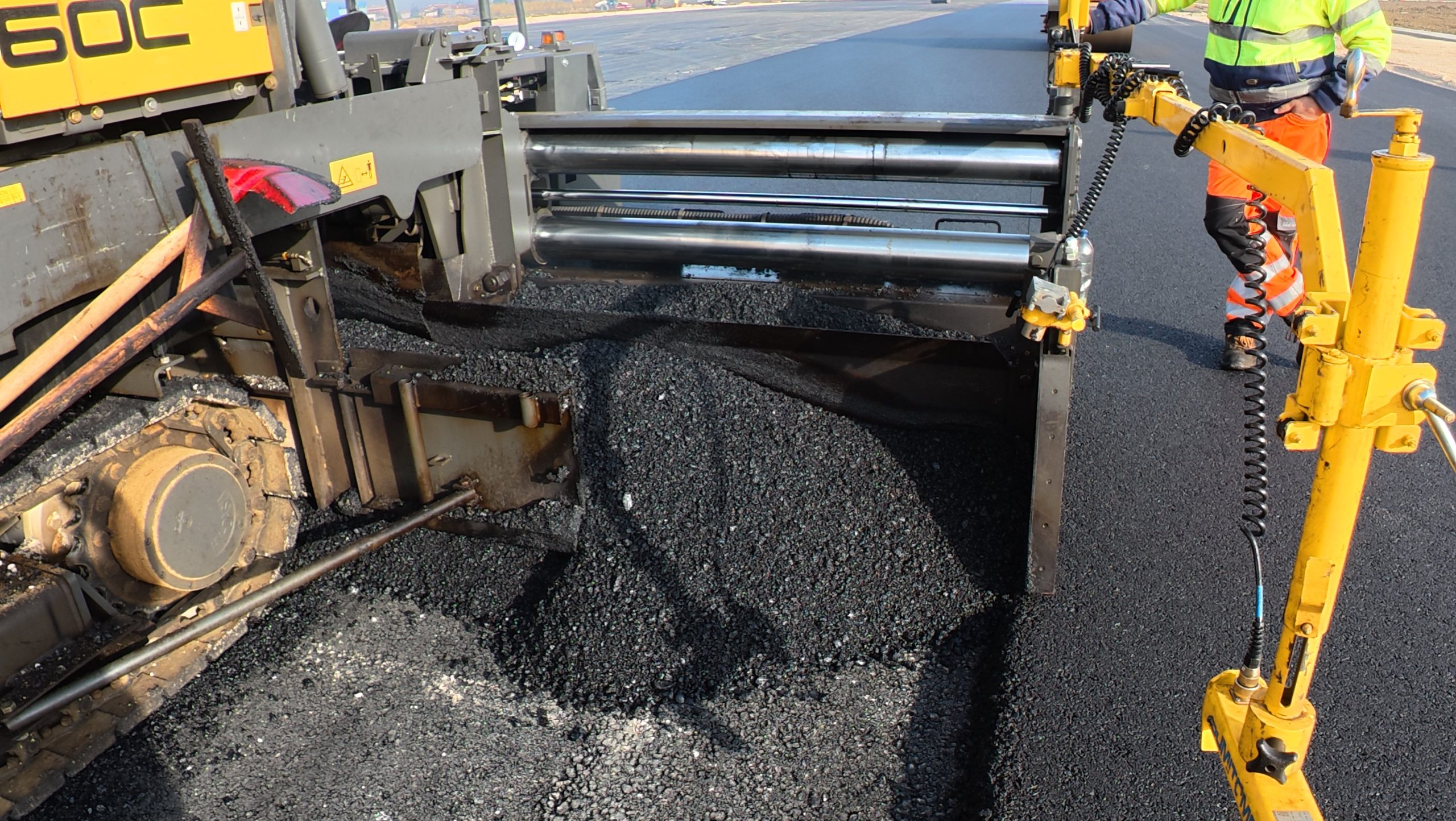 SUMITOMO HA60C 11 Appalti Engineering Aeroporto Pescara 5 scaled1